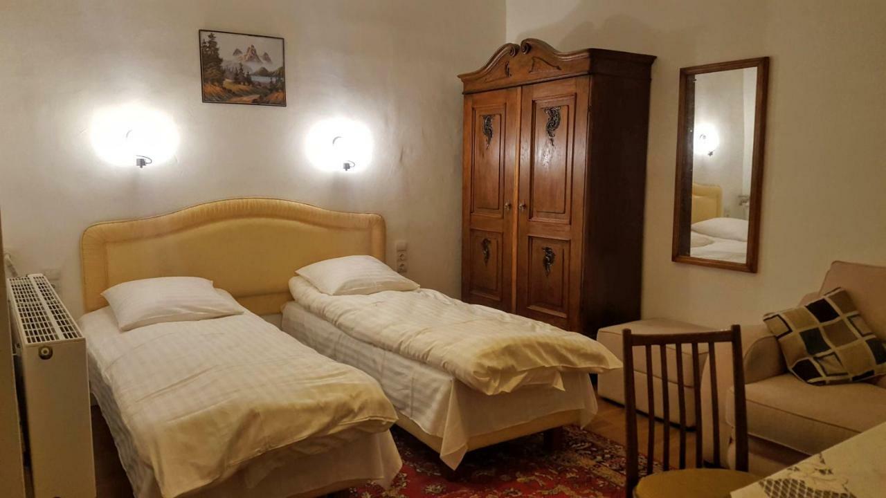 Room In An Old House Truskaveț Exterior foto